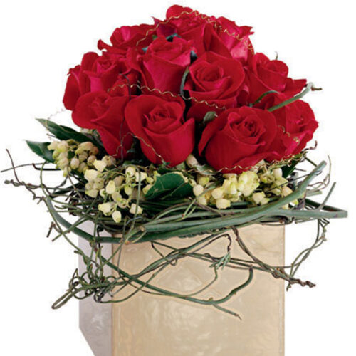 Lovely_Red_Rose_Bouquet_Box