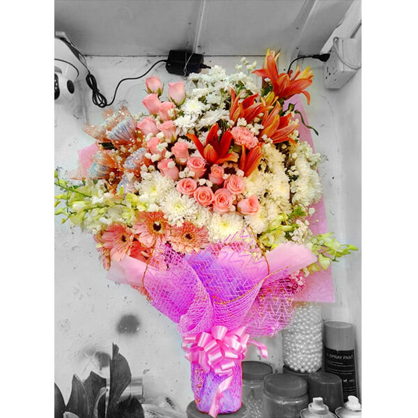 elegant flower bouquet of colorful flowers elegant flower bouquet of colorful flowers